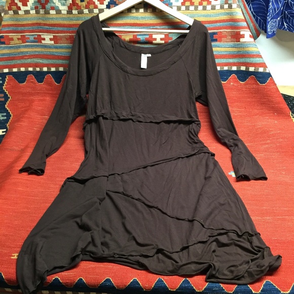 Flutter Sqeak Dress - Picture 1 of 5